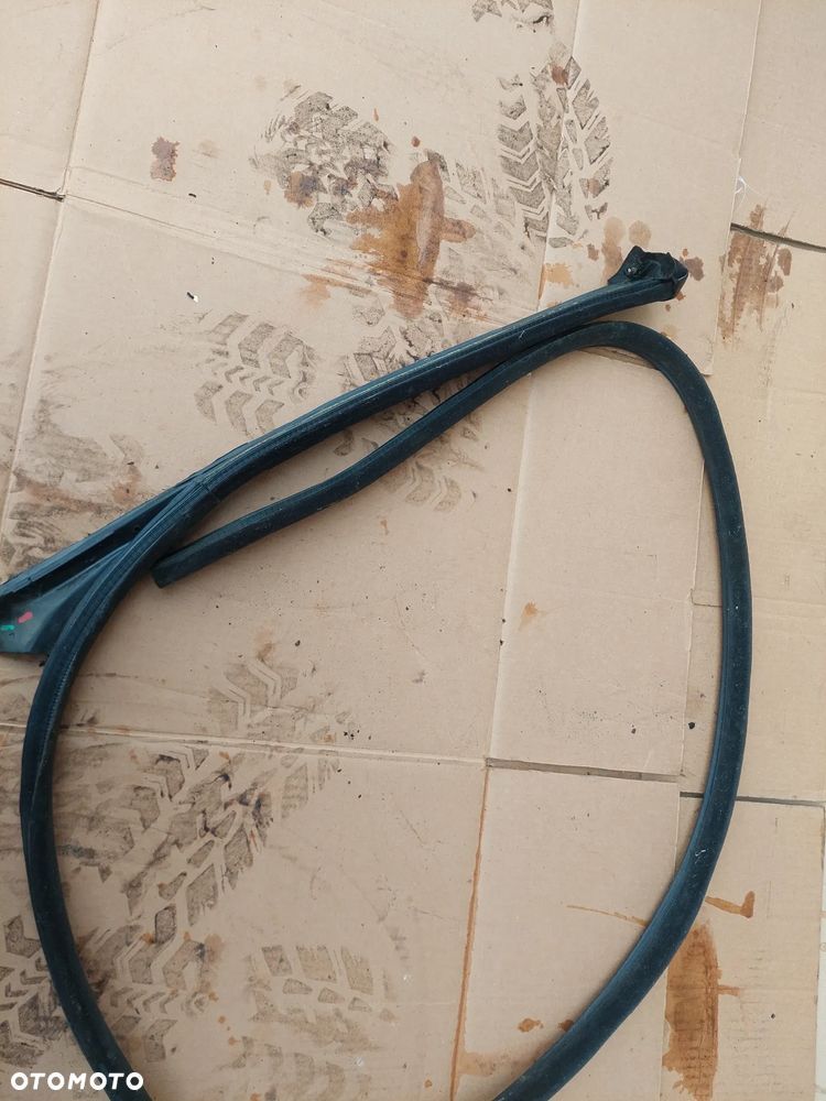 BMW E36 CABRIO USZCZELKA DRZWI PRAWA PASAŻER - 2