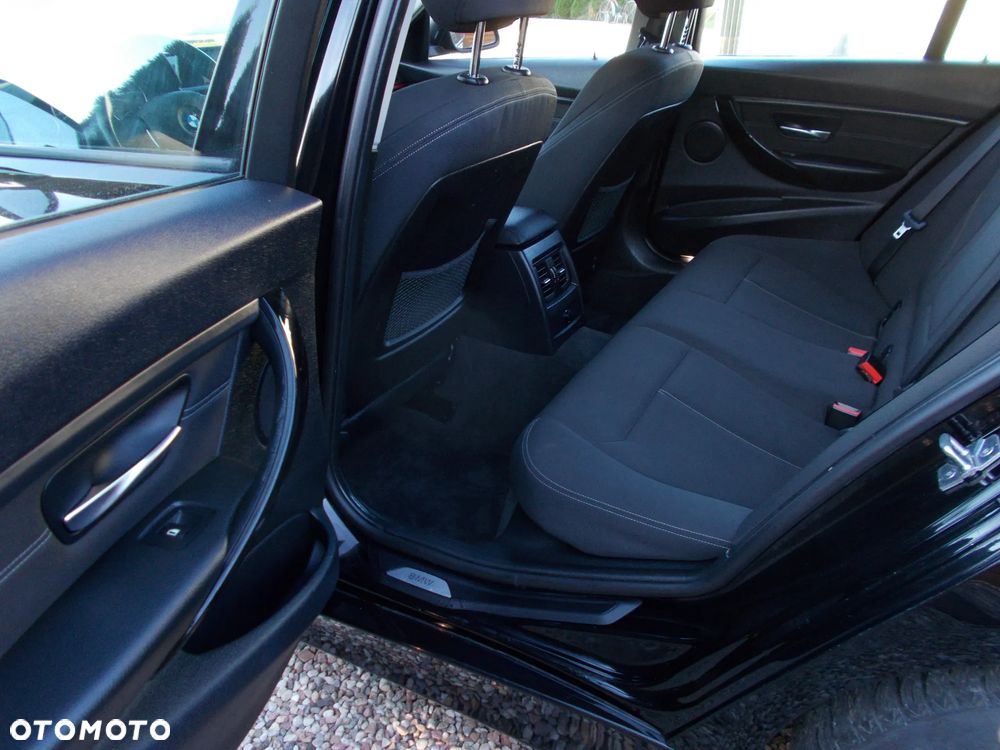 BMW Seria 3 - 11