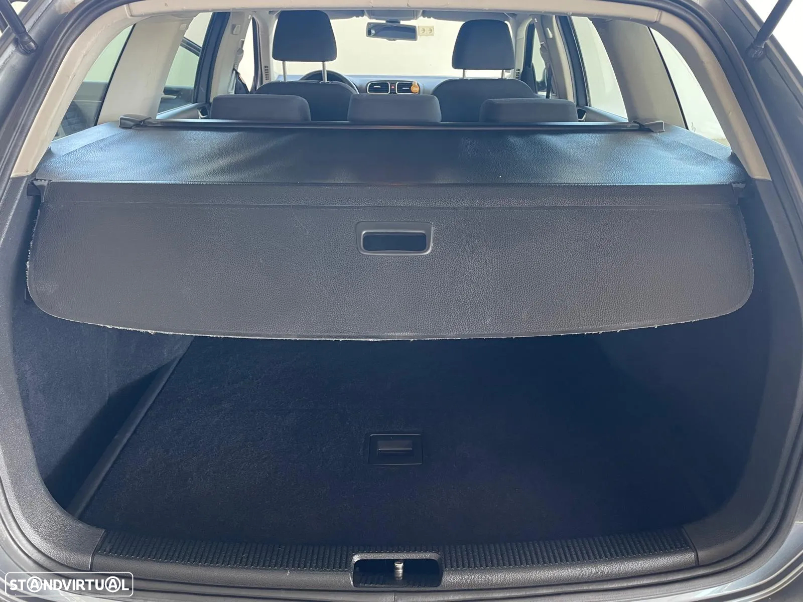 VW Golf Variant 1.6 TDi Confortline - 34