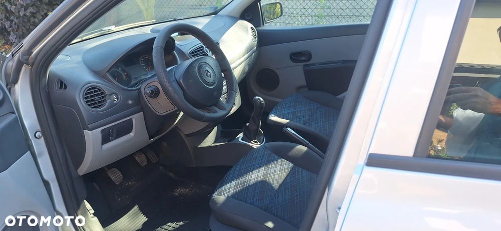 Renault Clio - 5