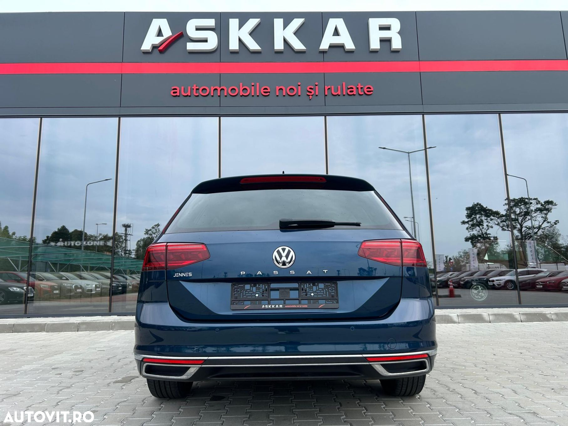 Volkswagen Passat Variant 1.6 TDI SCR DSG Business - 6
