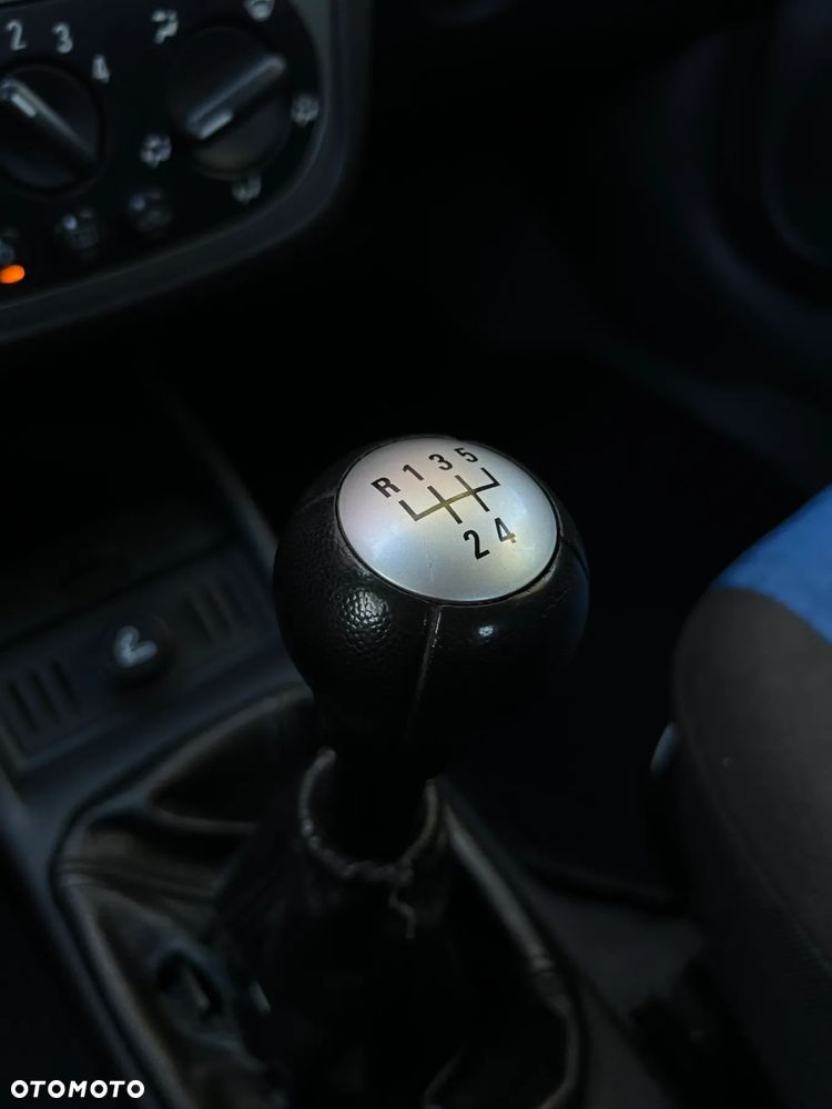 Opel Corsa - 22