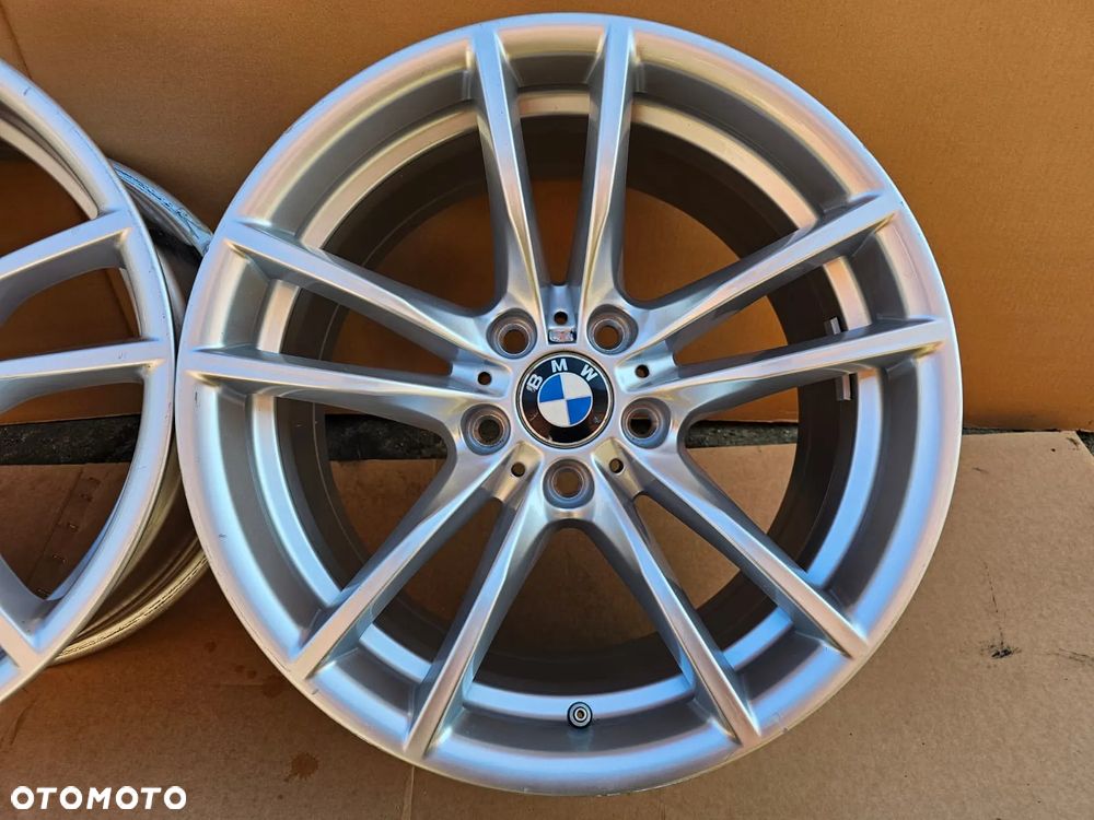 (F103) BMW OE M3 F80 M4 F82 F83 F30 F31 F32 M-Pakiet / 2284905 / 8,5Jx18 IS27 5x120 - 6