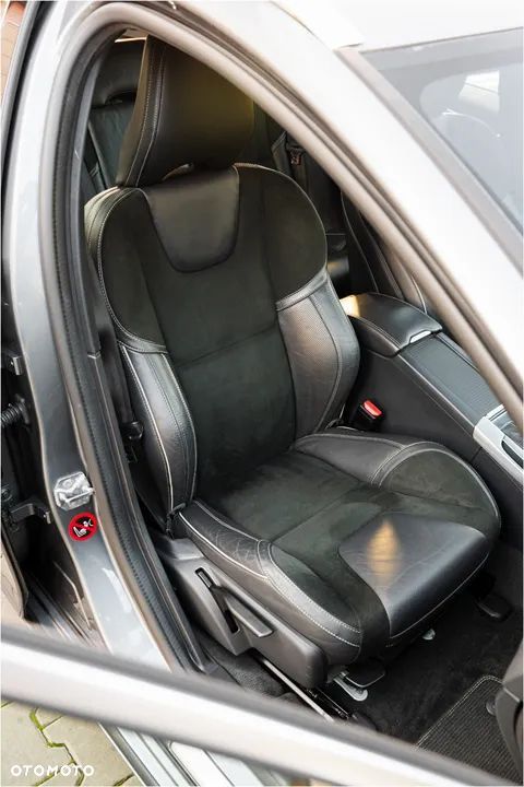 Volvo V60 D5 Geartronic RDesign - 31