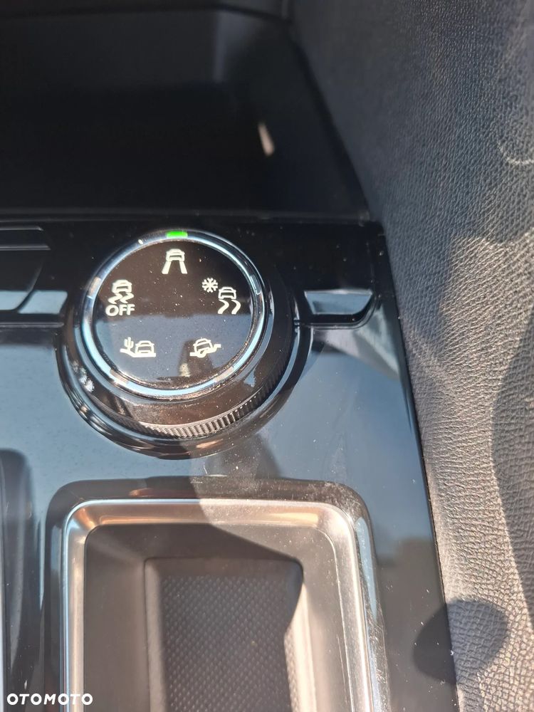 Peugeot 3008 1.2 PureTech GPF Crossway S&S EAT8 - 33