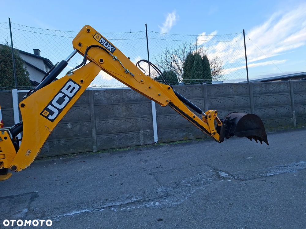 JCB 3 CX - 19