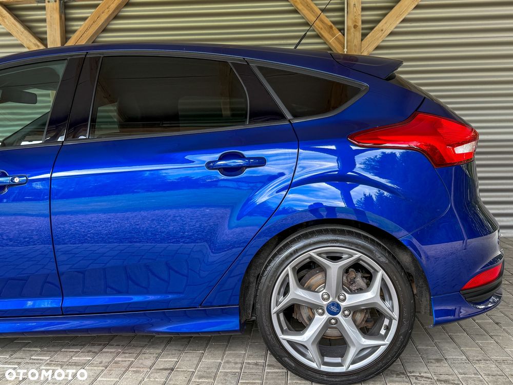 Ford Focus 2.0 EcoBoost ST mit Leder-Sport-Paket - 20