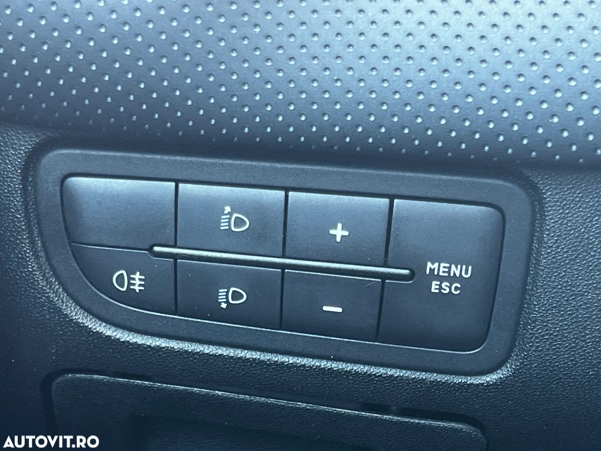 Fiat Punto 1.4 8V Dualogic Dynamic Start&Stop - 14