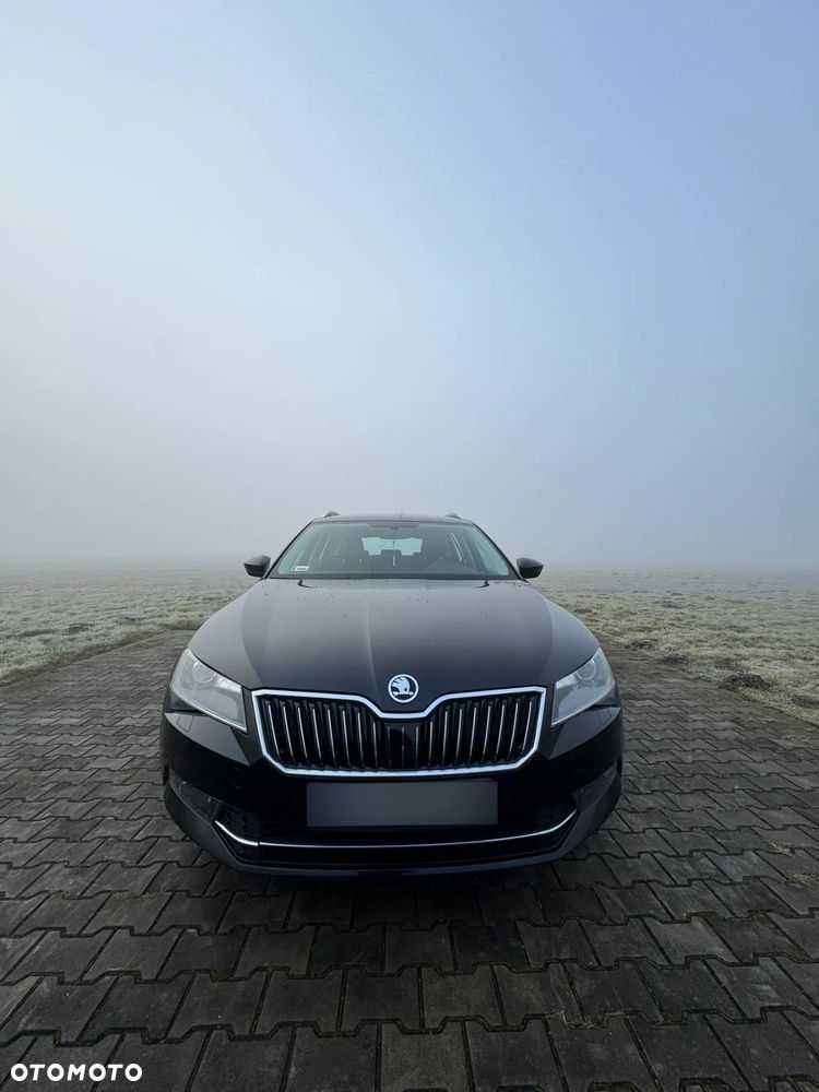 Skoda Superb 1.8 TSI Ambition DSG - 11