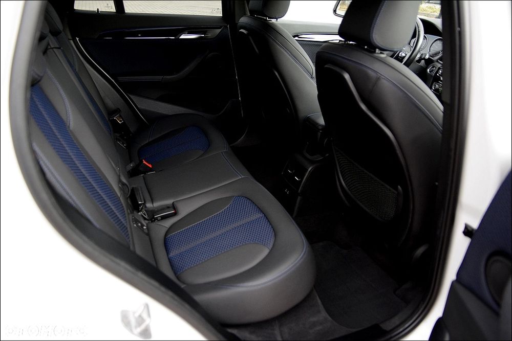 BMW X1 sDrive18d M Sport sport - 22
