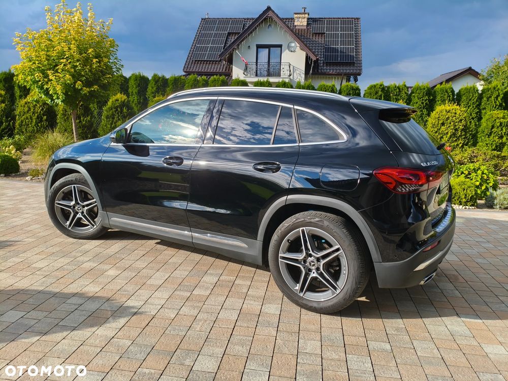 Mercedes-Benz GLA 200 AMG Line - 5