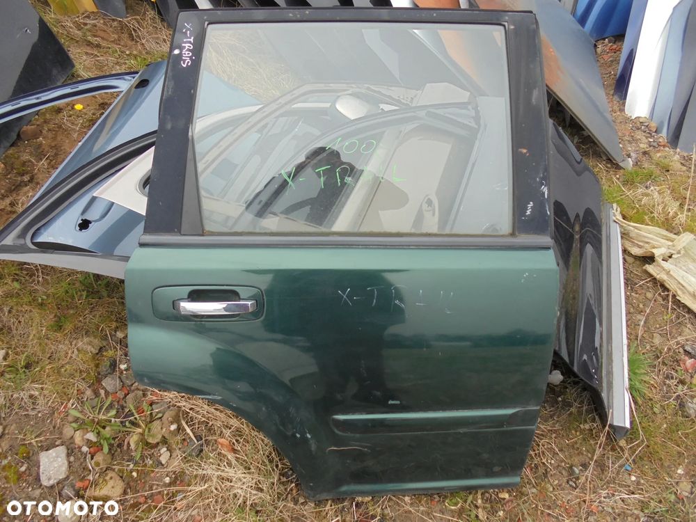 NISSAN X-TRAIL T30 DRZWI PRAWY TYŁ EUROPA - 1