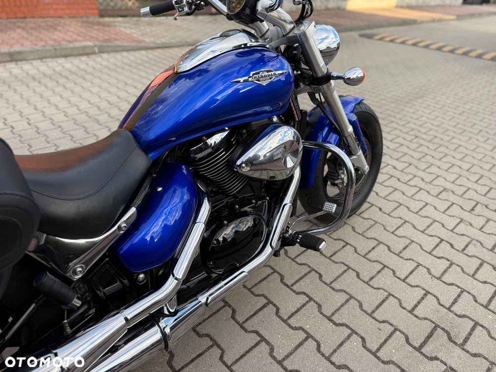 Suzuki Intruder - 13