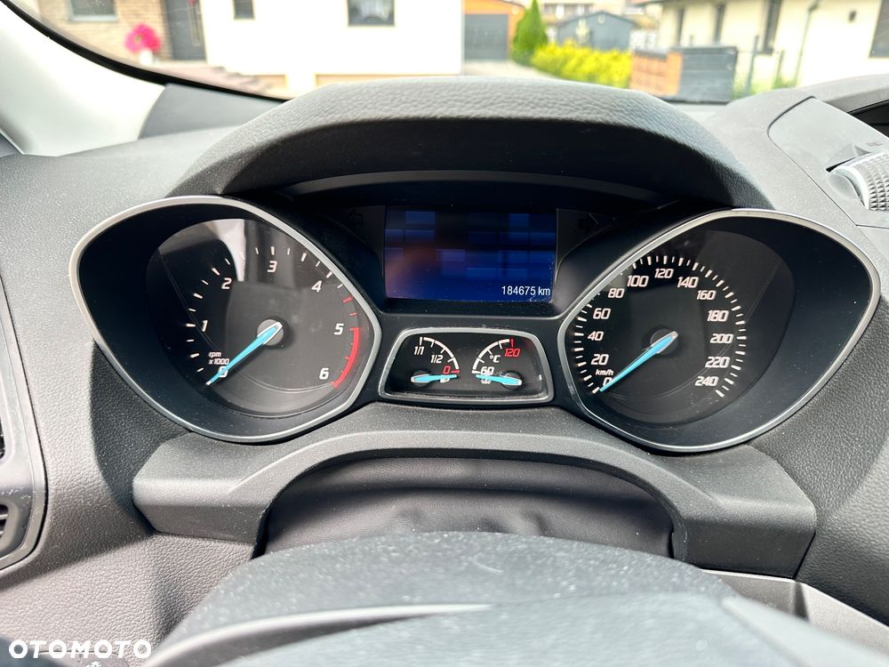 Ford Kuga - 10