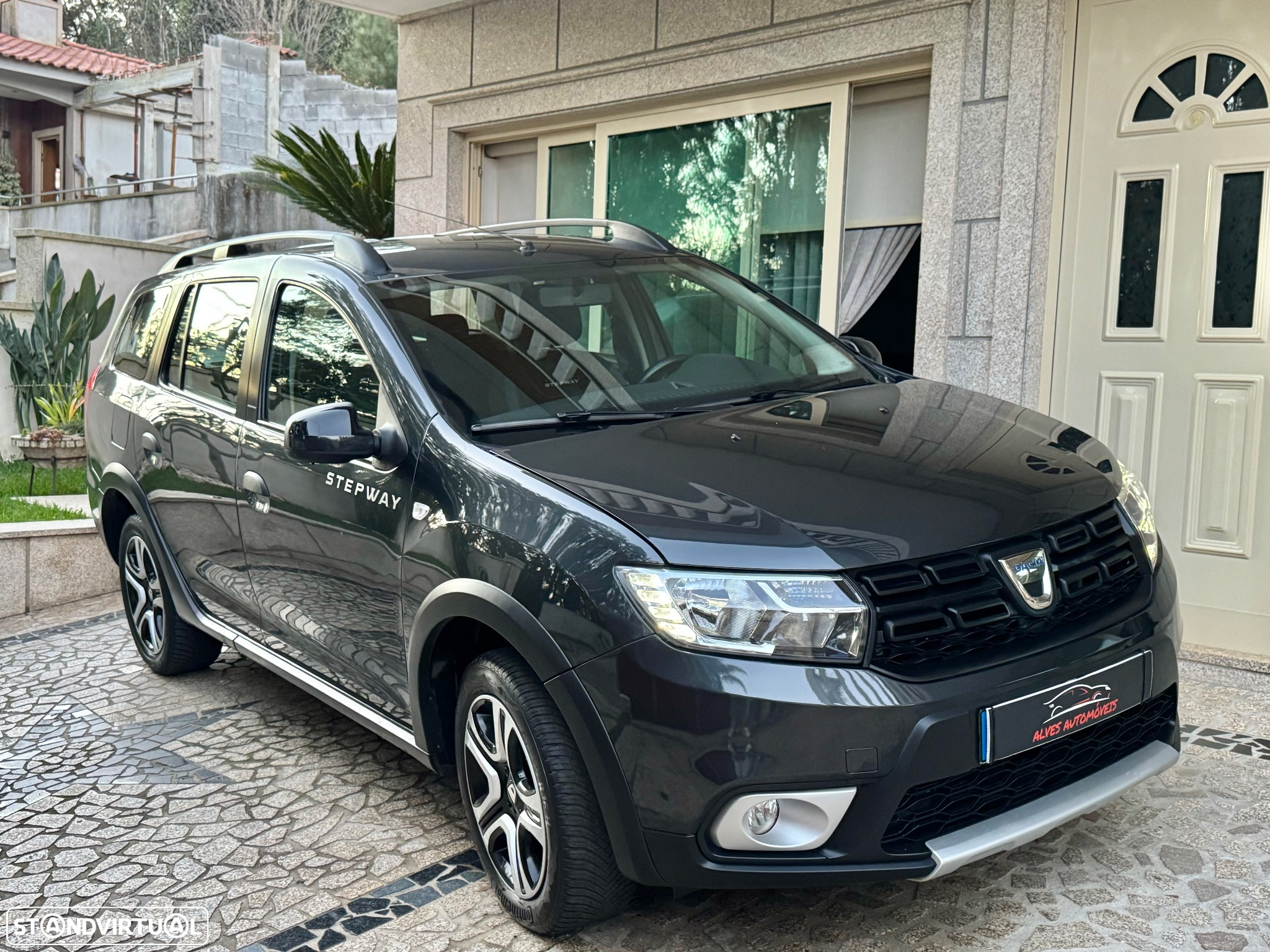 Dacia Logan MCV 0.9 TCe Stepway - 5