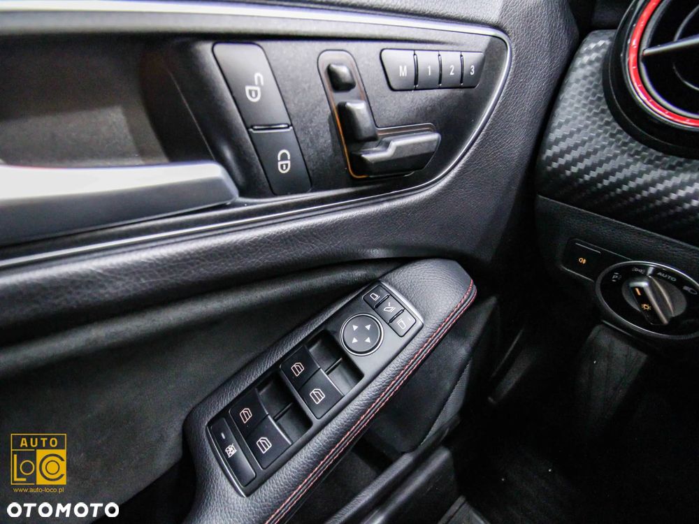 Mercedes-Benz Klasa A 45 AMG 4-Matic - 24