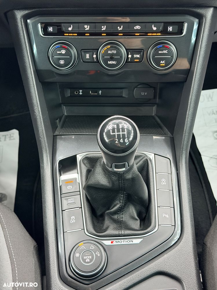 Volkswagen Tiguan 2.0 TDI 4Motion Trend & Fun - 26