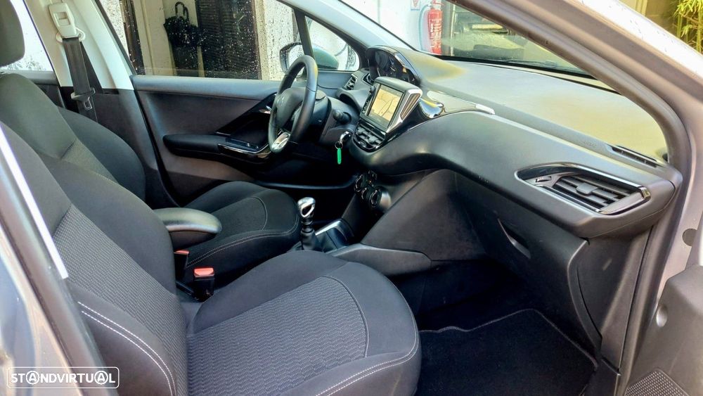 Peugeot 208 1.5 BlueHDi Active - 9