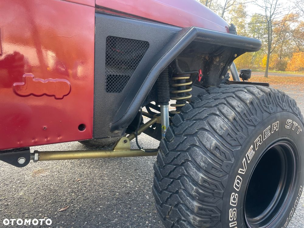 Jeep Wrangler - 6