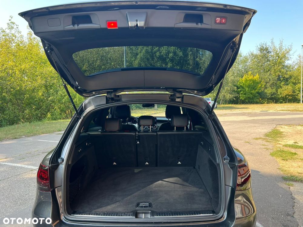 Mercedes-Benz GLC AMG 43 4Matic 9G-TRONIC - 28