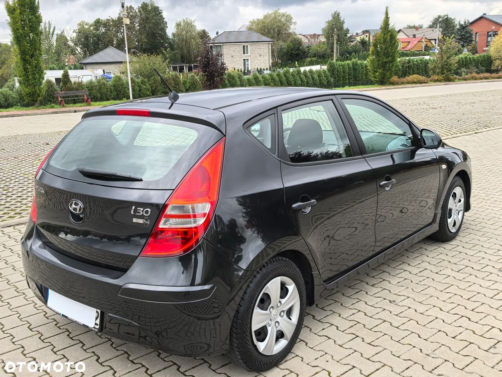 Hyundai i30 1.4 Edition Plus - 9