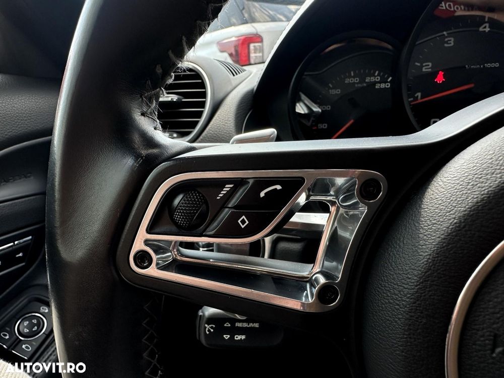 Porsche Boxster - 18