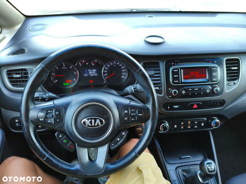 Kia Carens 1.7 CRDi L - 27