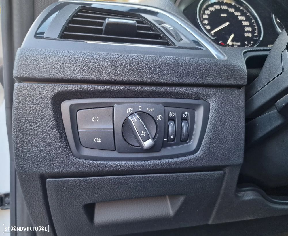 BMW 220 d Coupe Pack M Auto - 35