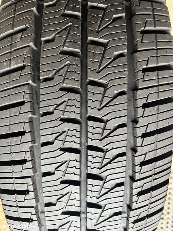 235/65R16C CONTINENTAL VANCO CONTACT 4 SEASON  .1SZ