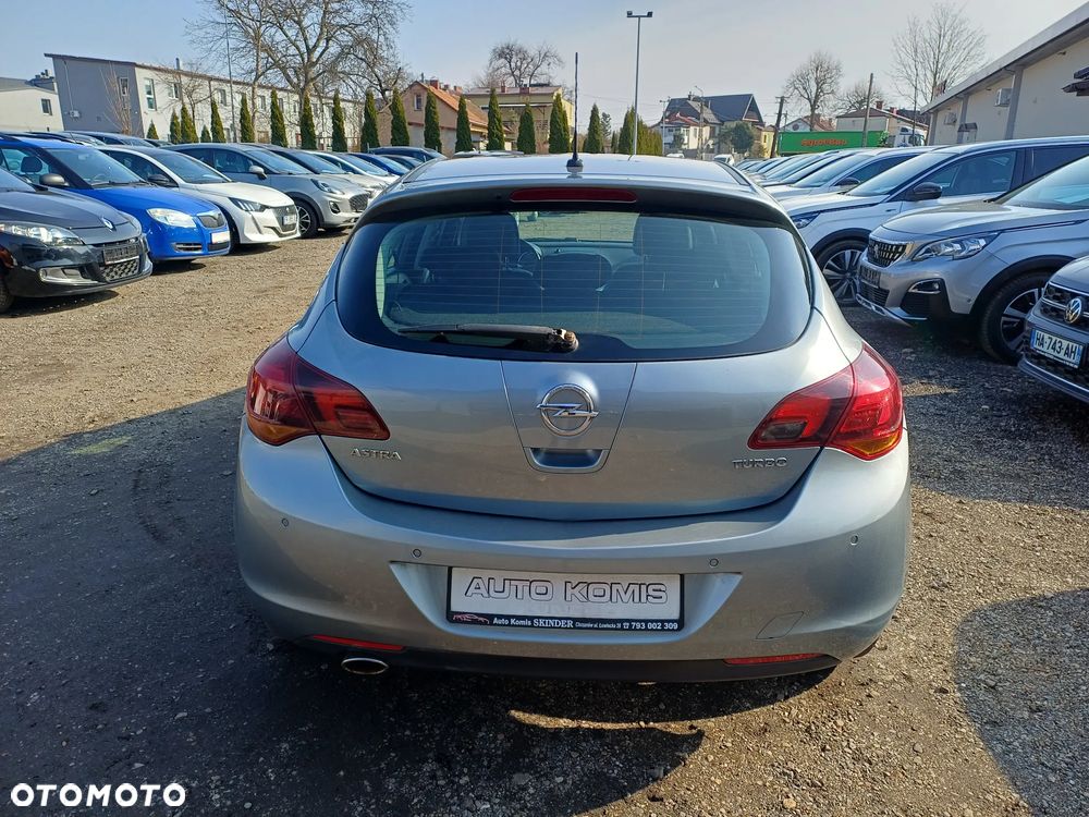 Opel Astra 1.4 Turbo Cosmo - 6
