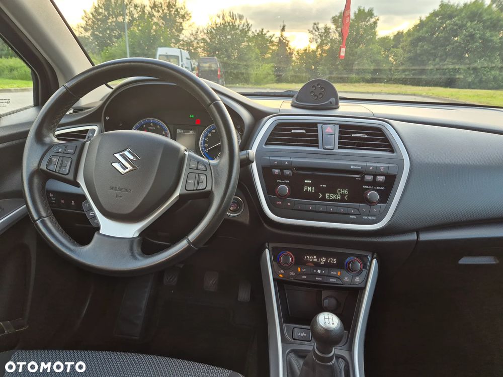 Suzuki SX4 S-Cross 1.6 Comfort - 11
