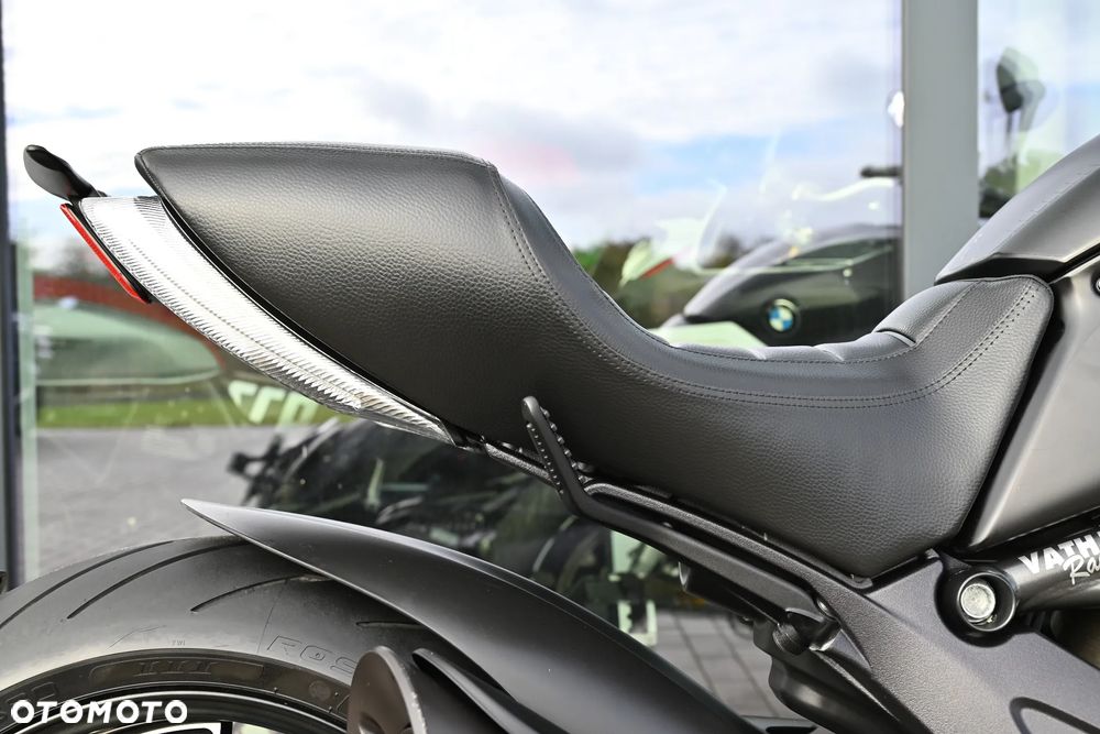 Ducati Diavel - 34