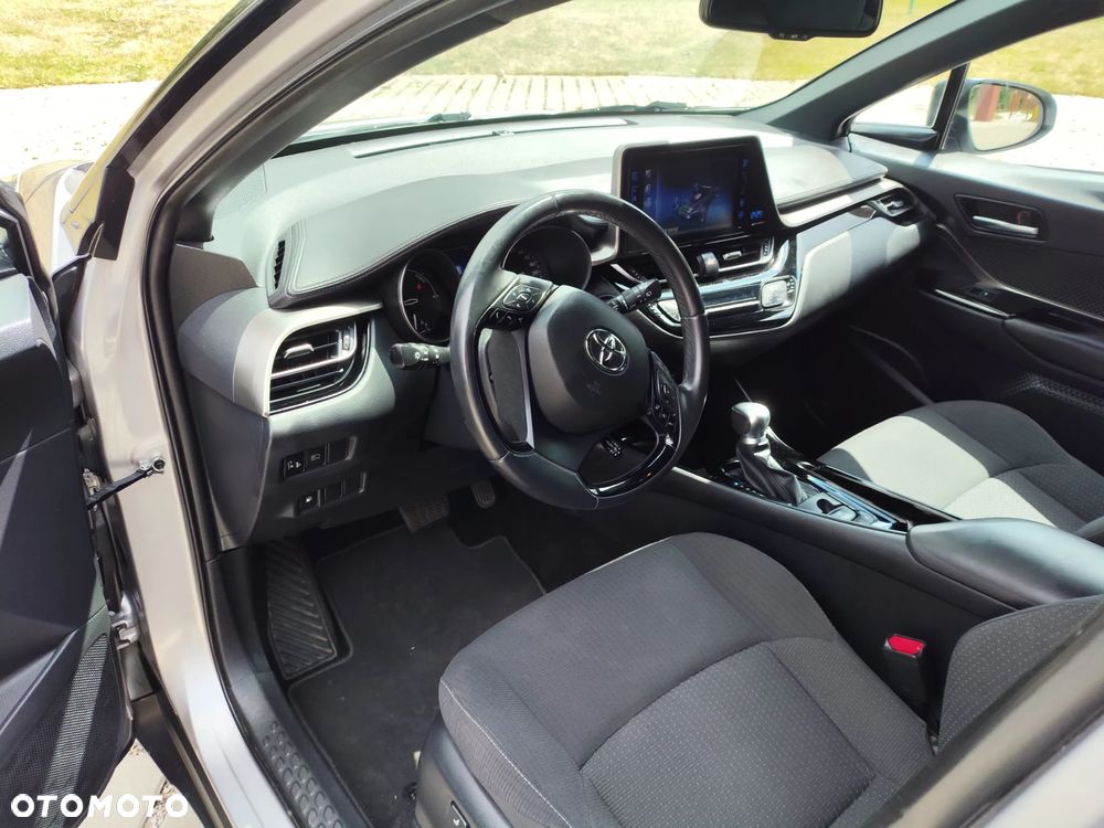 Toyota C-HR - 13