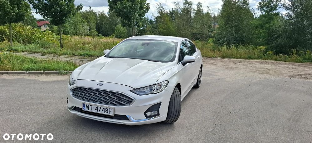 Ford Fusion - 1