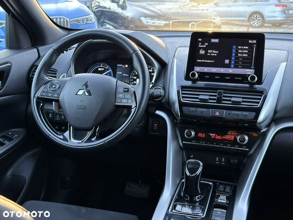 Mitsubishi Eclipse Cross - 22