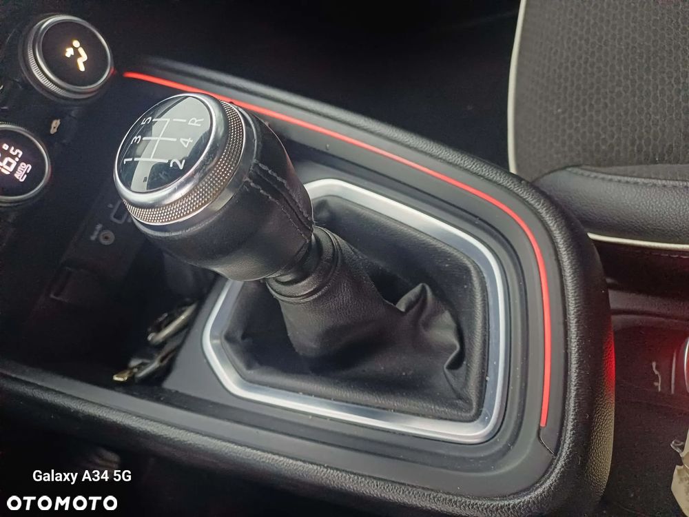 Renault Clio - 21