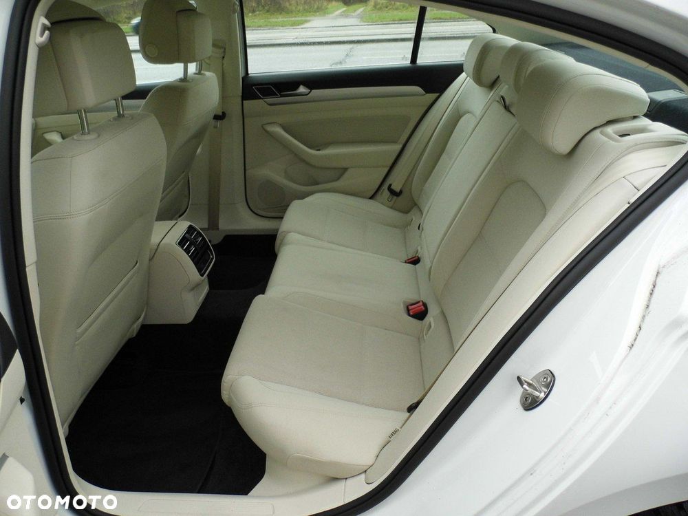 Volkswagen Passat 2.0 TDI BMT Comfortline DSG7 - 14