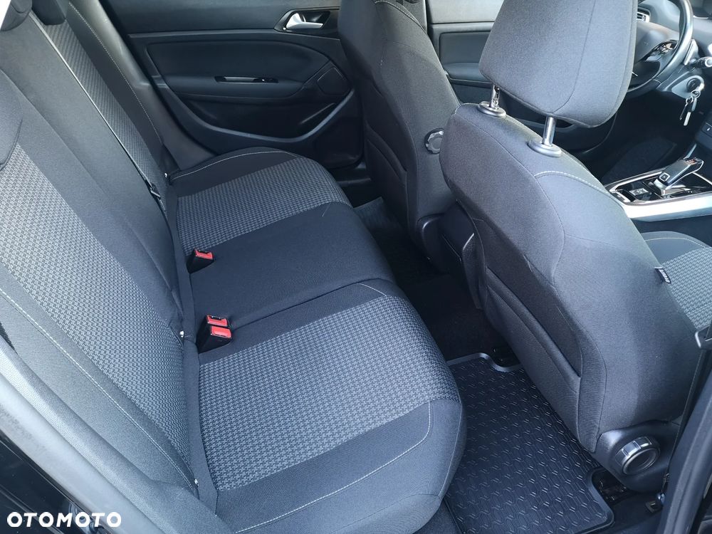 Peugeot 308 1.5 BlueHDi Active S&S EAT6 - 27