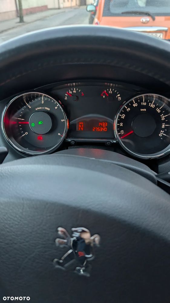 Peugeot 5008 1.6 e-HDi Active S&S - 2