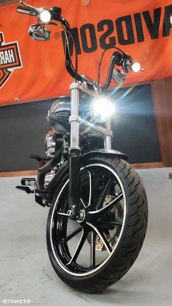 Harley-Davidson FXSB Breakout - 4