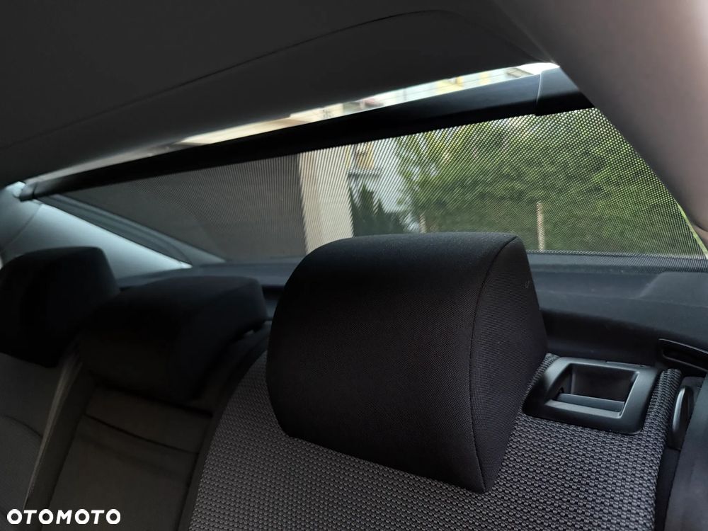 Volkswagen Passat 2.0 TDI Comfortline - 28