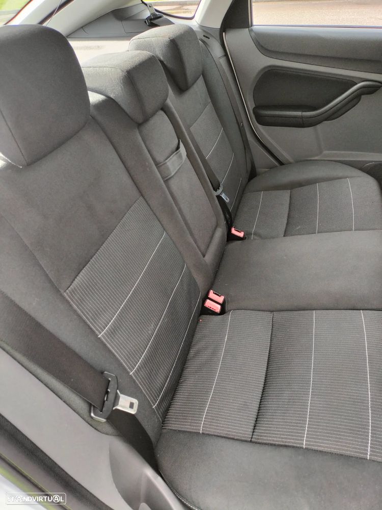 Ford Focus 1.6 TDCi Titanium - 4