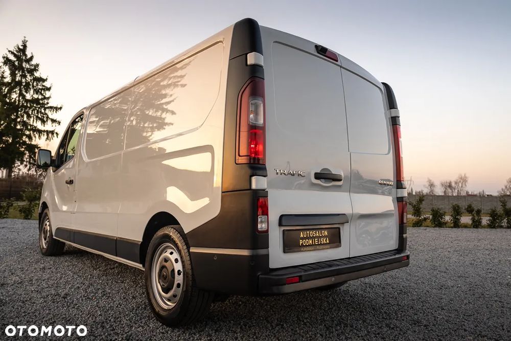 Renault TRAFIC - 9