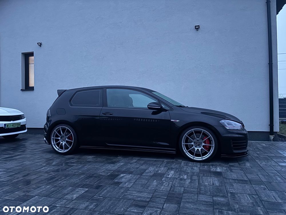 Volkswagen Golf - 13
