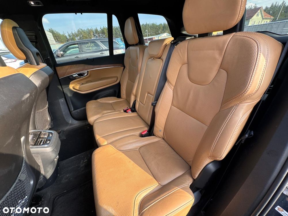 Volvo XC 90 T6 AWD Inscription 7os - 27