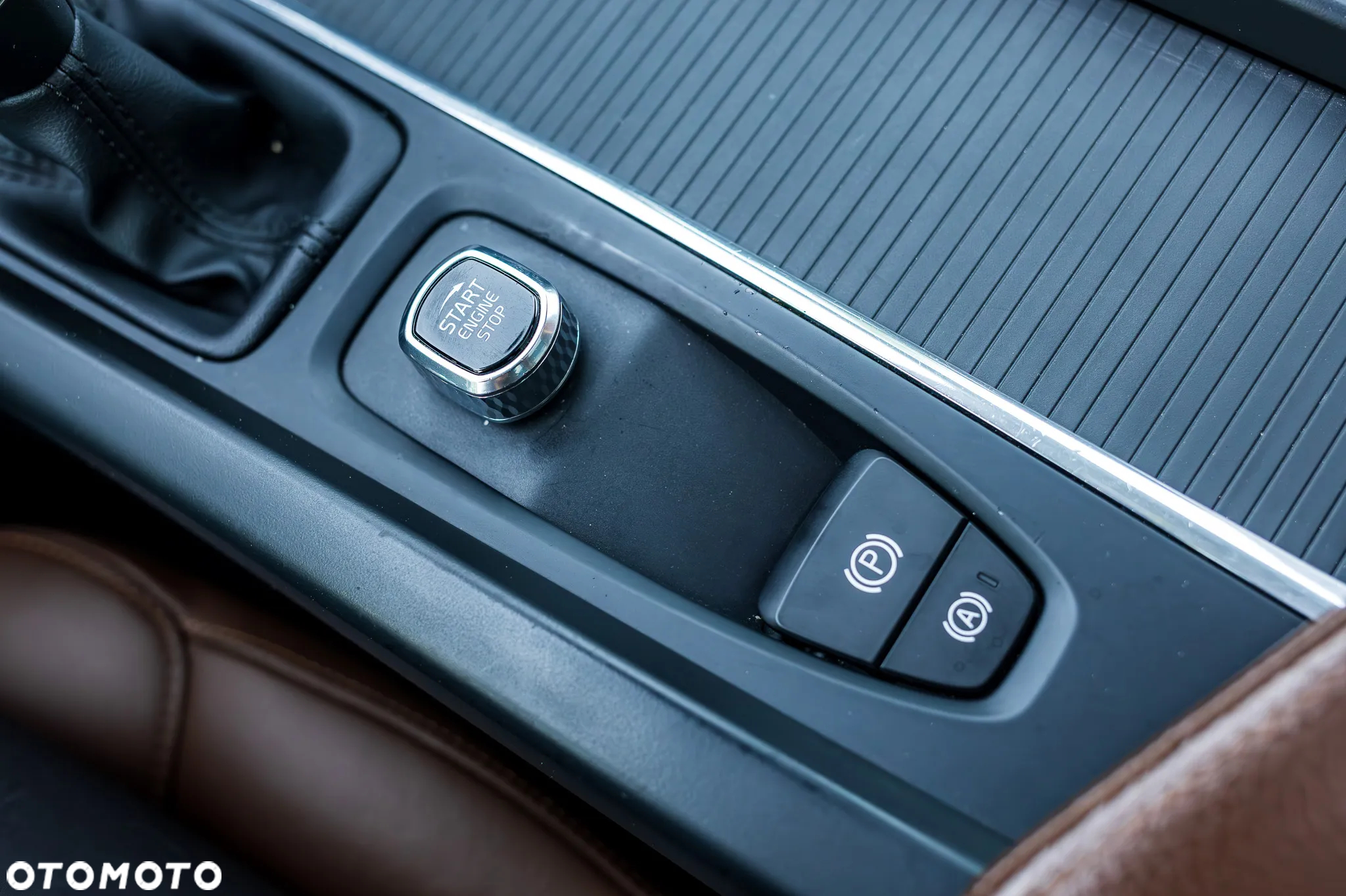 Volvo XC 60 D3 Momentum Pro - 34