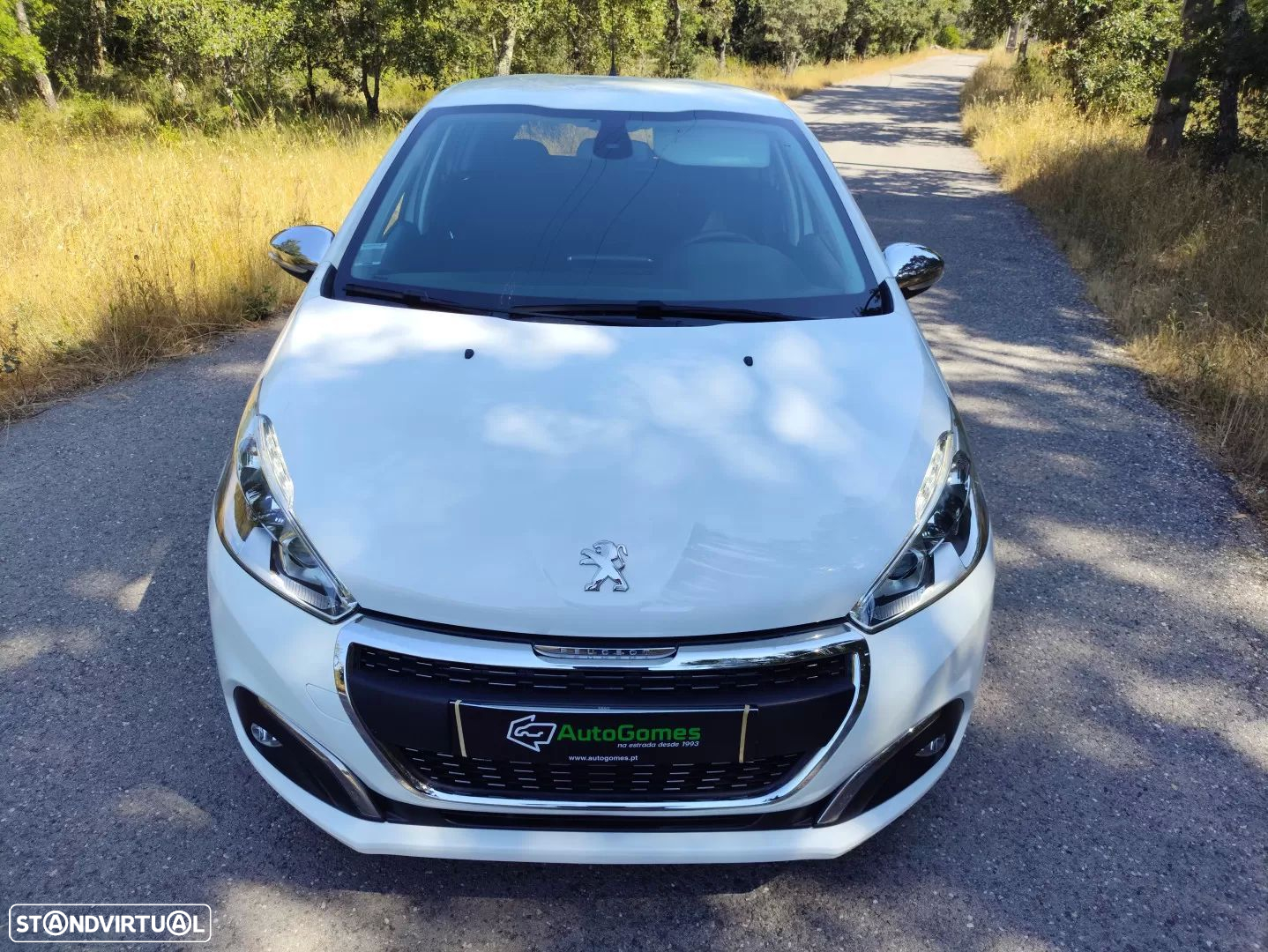 Peugeot 208 1.2 PureTech Signature - 6
