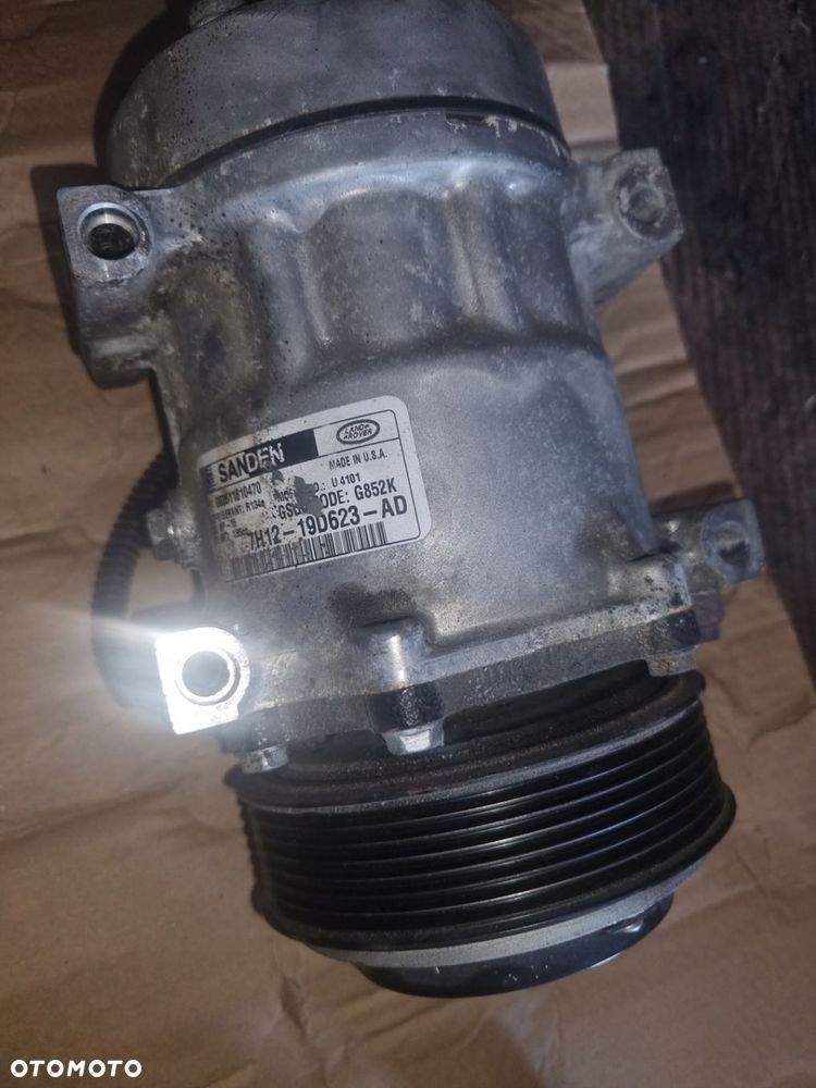 Sprężarka klimatyzacji Land Rover 7H12-19D623-AD - 1
