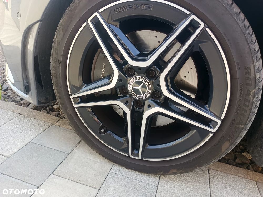 Mercedes-Benz CLA 200 d AMG Line 8G-DCT - 15