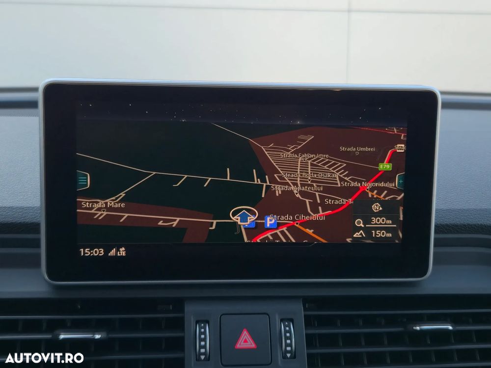 Audi Q5 2.0 40 TDI quattro S tronic Sport - 19